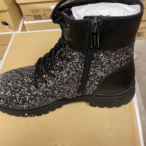 Michael Kors Alistair Bootie Black/Silver - Picture 3 of 4